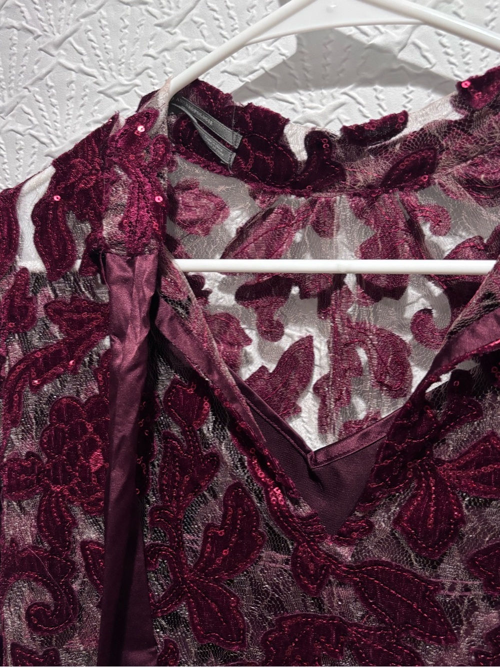 Anthropologie XS Burgundy Sequin Lace Overlay Blouse 2 Piece shirt/Tank Top - Picture 11 of 13
